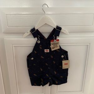 NWT Levi’s baby overalls 6/9m so cute